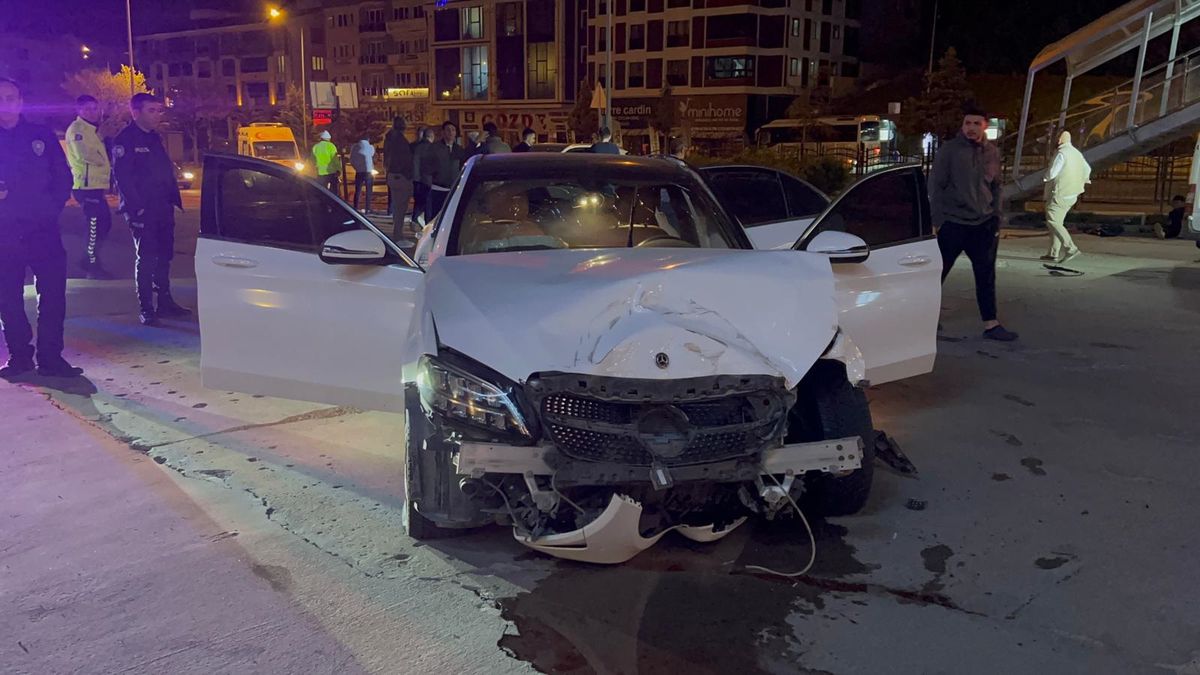 Ehliyetsiz Sürücü Kaçarken Kaza Yaptı, 37 Bin TL Ceza Aldı