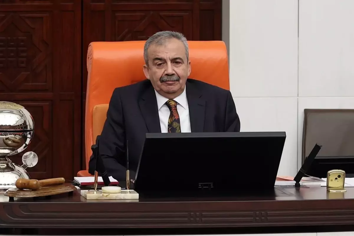 Sırrı Süreyya Önder'in tedavi gördüğü hastaneden yeni açıklama