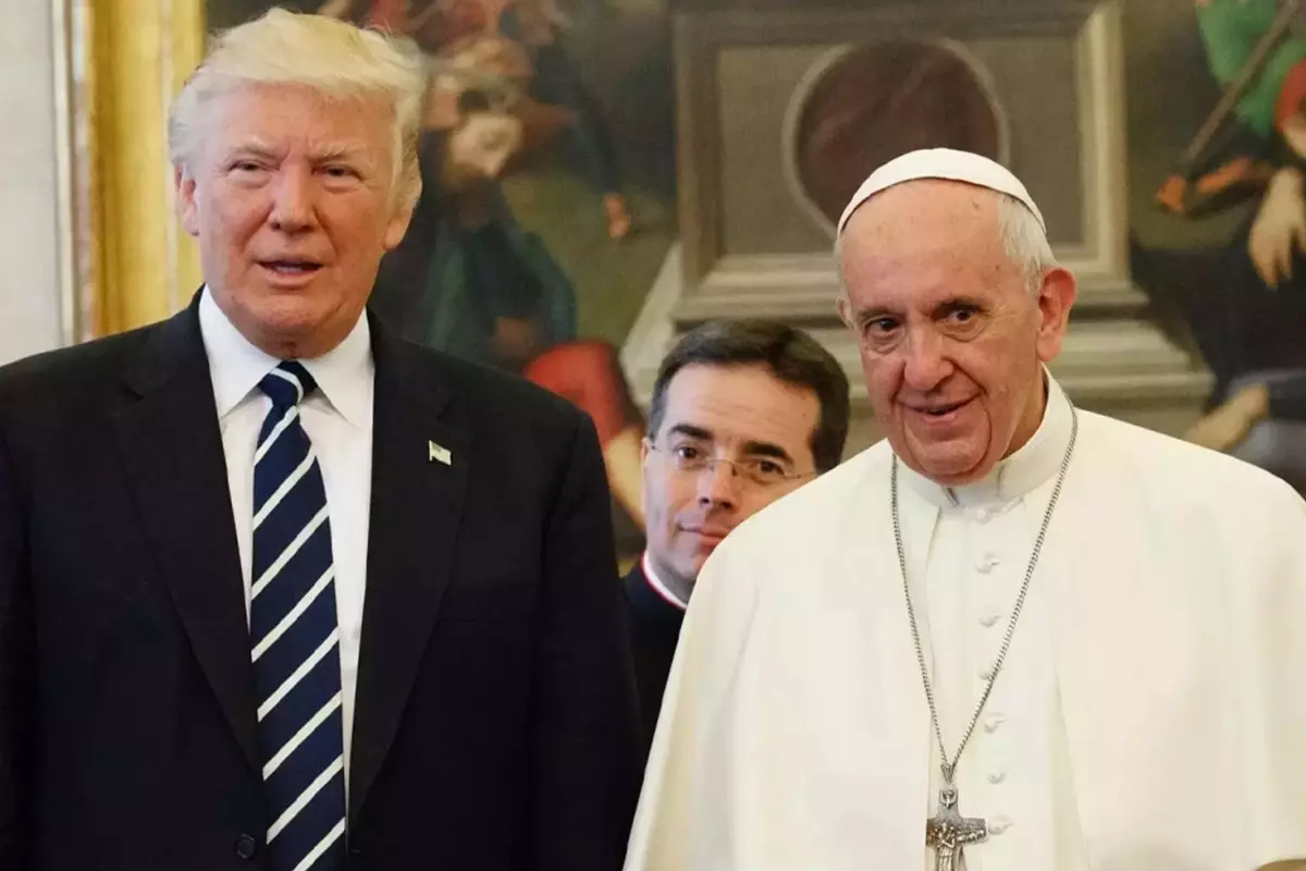 Trump, Papa Francis'in ölümü nedeniyle ABD'de yas ilan etti