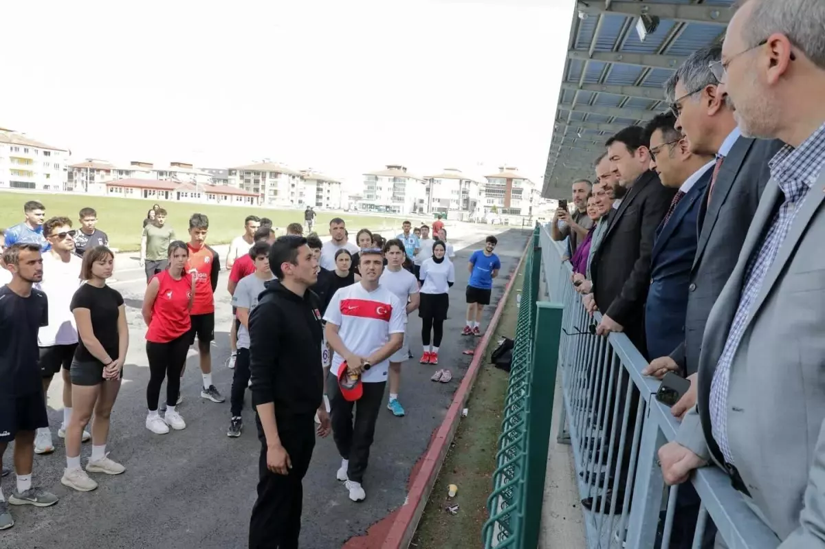 Vali Musa Işın, Dumlupınar Üniversitesi Öğrencileriyle Buluştu