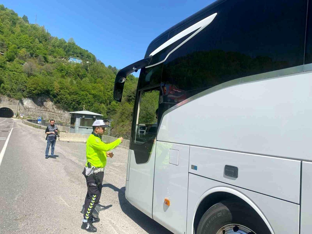 Zonguldak'ta Kapsamlı Denetim ve Uygulamalar: 71 Şüpheli Yakalandı