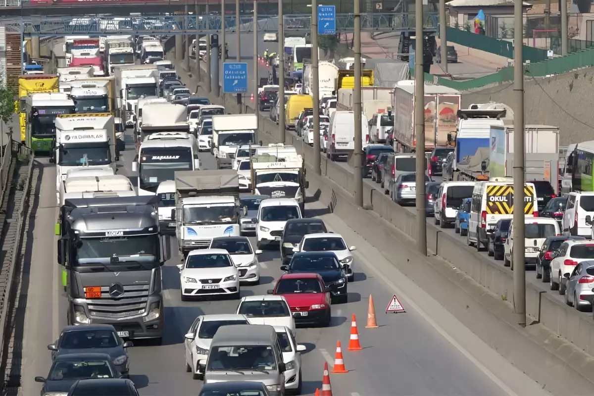 D-100 kara yolu 12 saatliğine ulaşıma kapatılacak