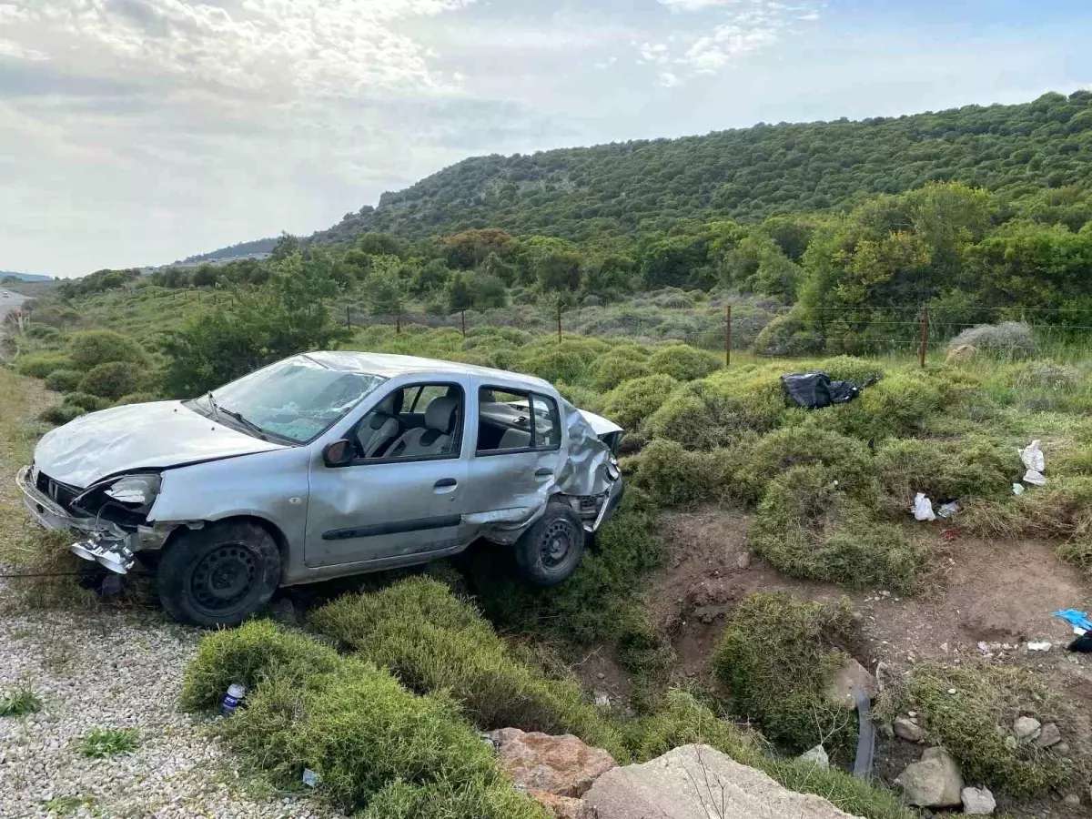 Çanakkale'de Otomobil Şarampole Yuvarlandı: 4 Yaralı
