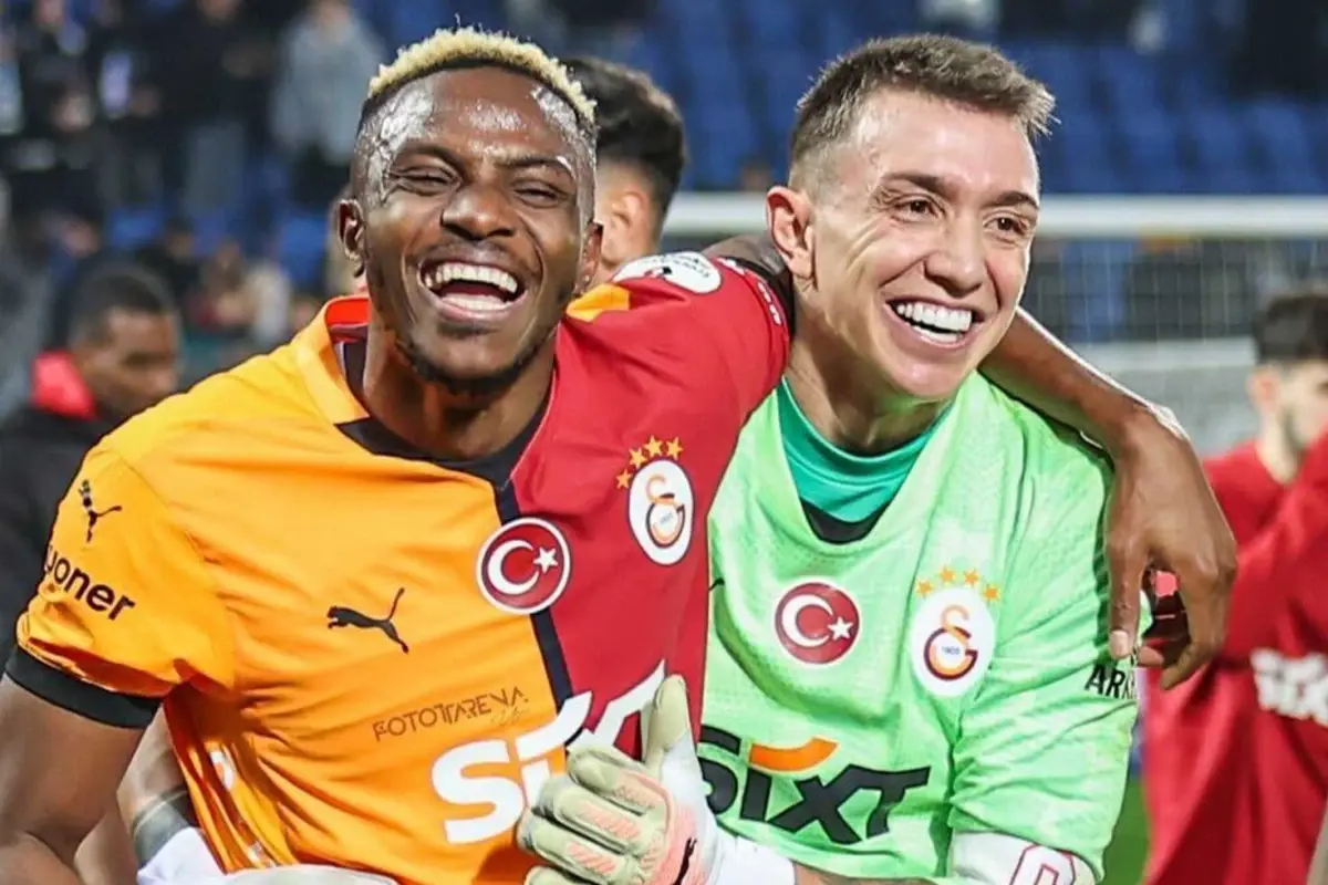 Biri yıllarını verdi, diğeri yeni geldi! Muslera ve Osimhen'in rekor kırmasına ramak kaldı