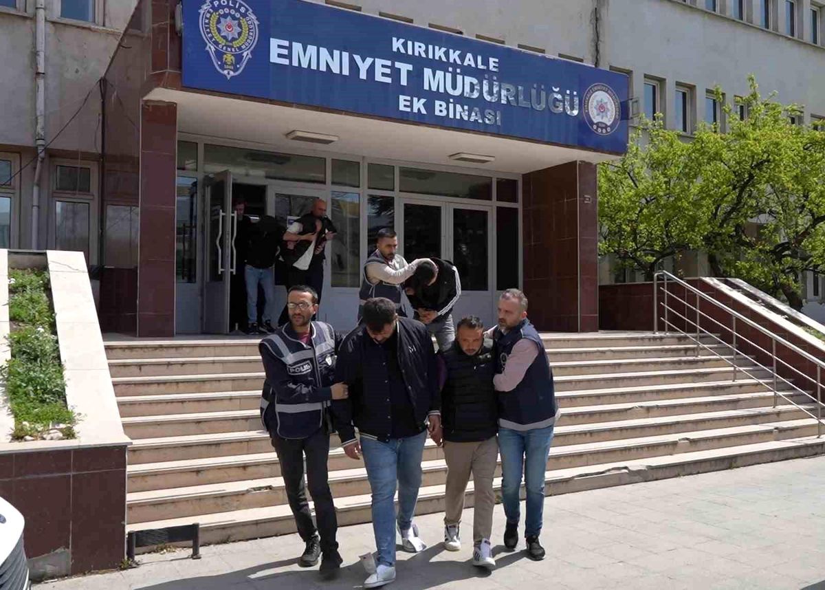 Kırıkkale'de Eşinin Akrabasını Yaraladı