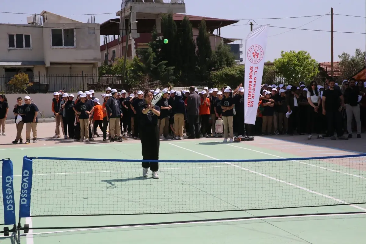 Türkiye'de 'Haydi Tenise!' Projesi ile Tenis Kültürü Yaygınlaşıyor