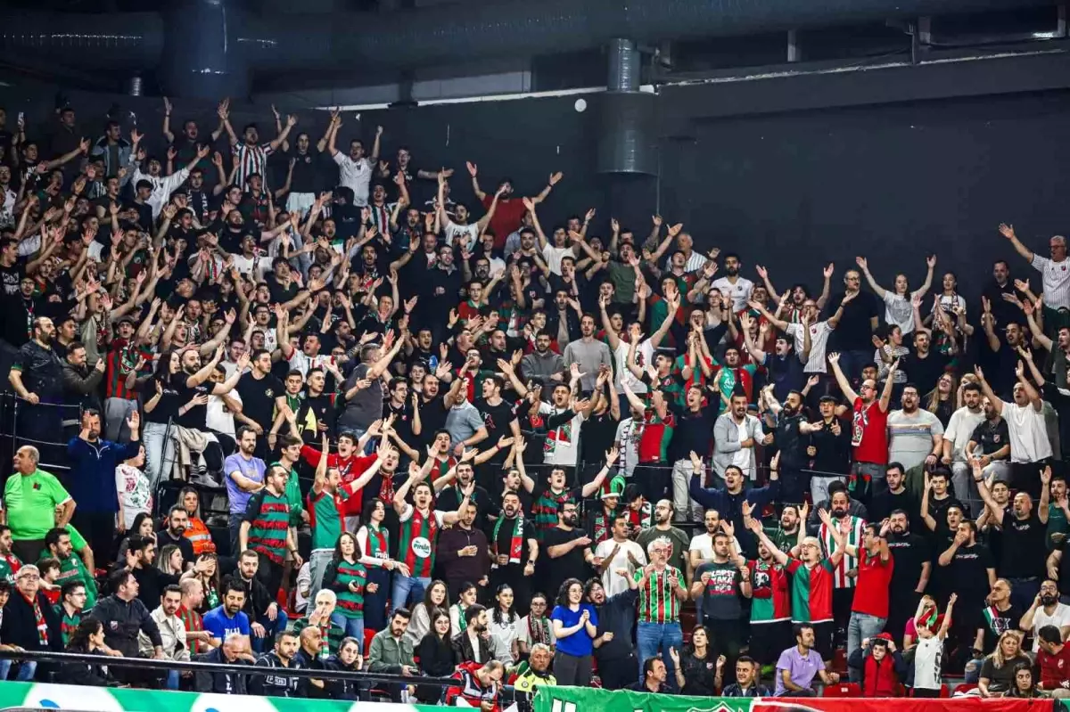 Karşıyaka - A. Efes Maçı Ertelendi