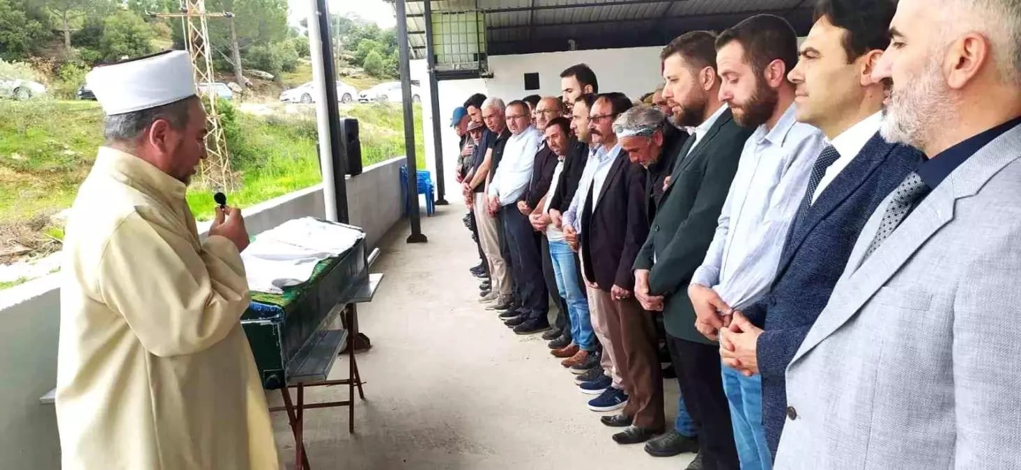Aydın'da Trafik Kazasında Hayatını Kaybeden İmam Hatip Onur Madran Defnedildi