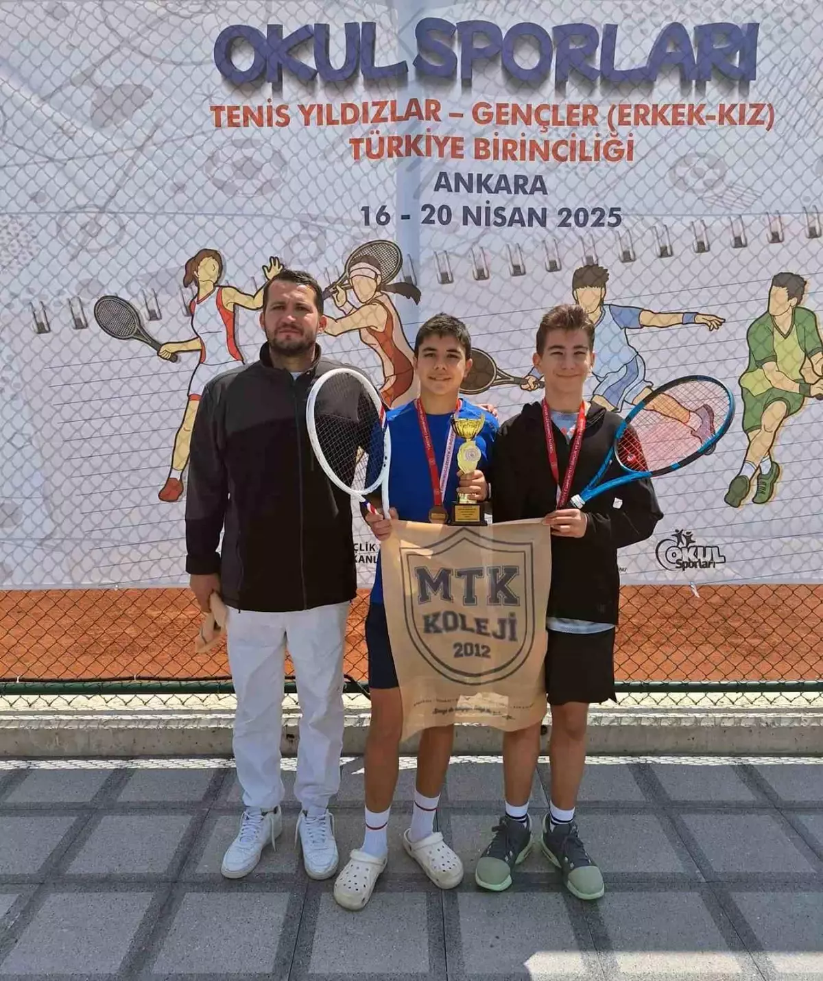 MTK Koleji Tenis Takımı Türkiye Dördüncüsü Oldu