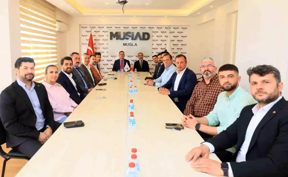 Vali Akbıyık'tan MÜSİAD Muğla Şubesi'ne Ziyaret
