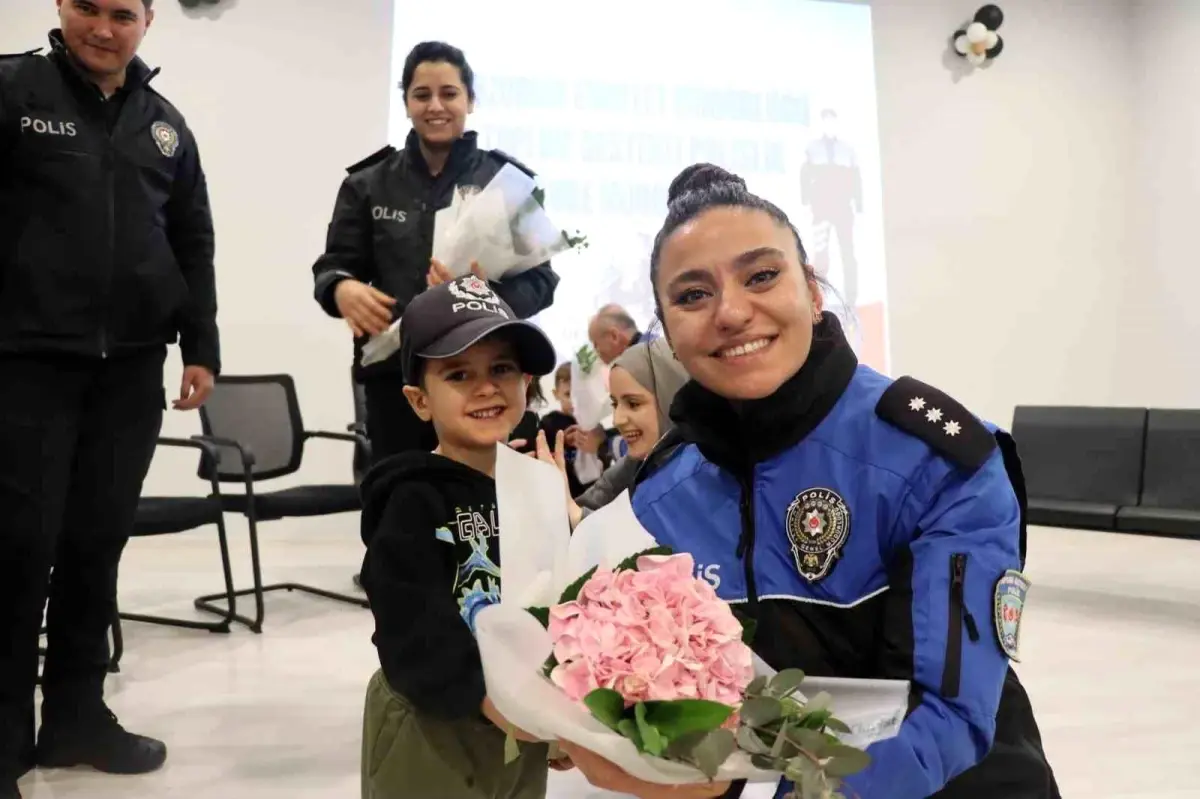 Erzurum'da Polis Haftası Kutlamasında Anaokulu ve Kreşlere Ziyaret