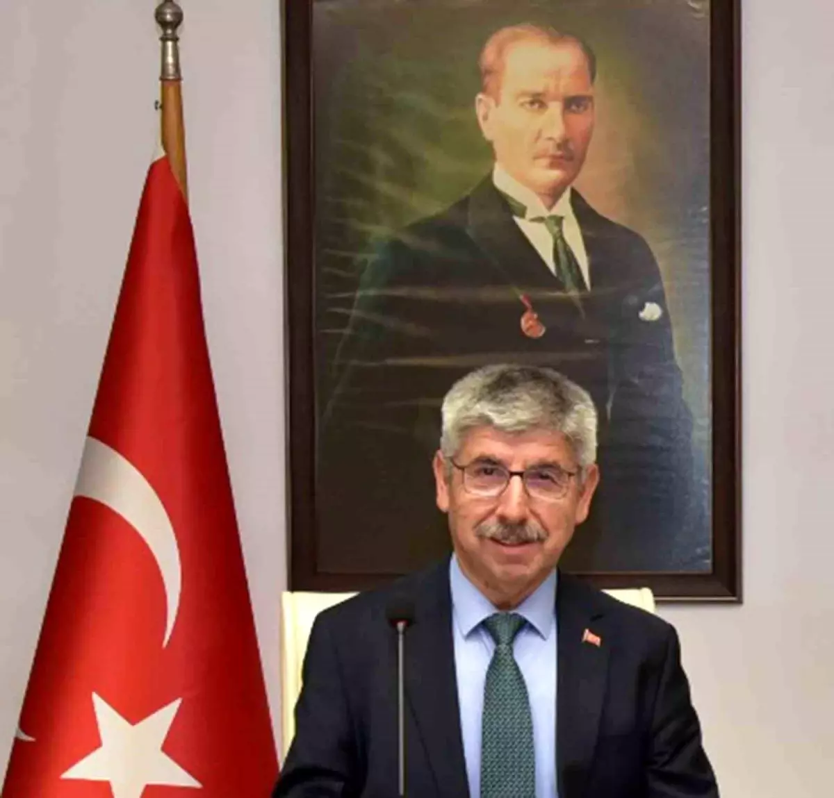 Rektör Kaçar'dan 23 Nisan mesajı