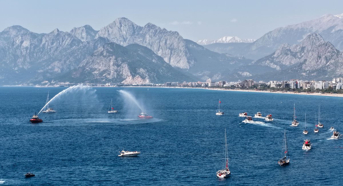 Antalya'da 23 Nisan Ulusal Egemenlik ve Çocuk Bayramı Kutlandı