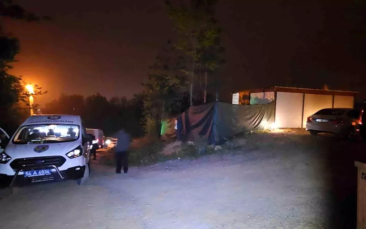 Sapanca'da Kazara Tabancayla Vurulan Genç Hayatını Kaybetti
