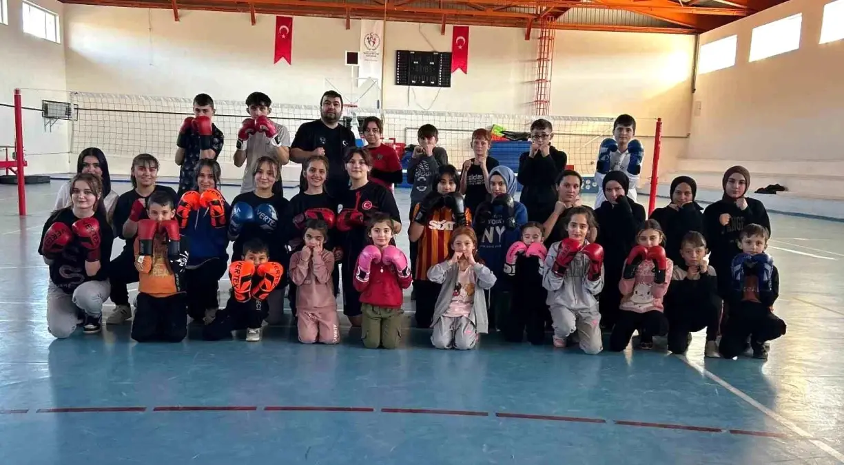 Asarcık, Boks Şampiyonası'na İlk Kez Sporcu Gönderdi