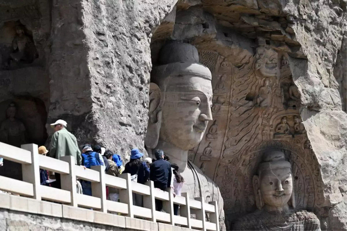 Yungang Mağaraları: Budist Sanatının Zirvesi Korunuyor