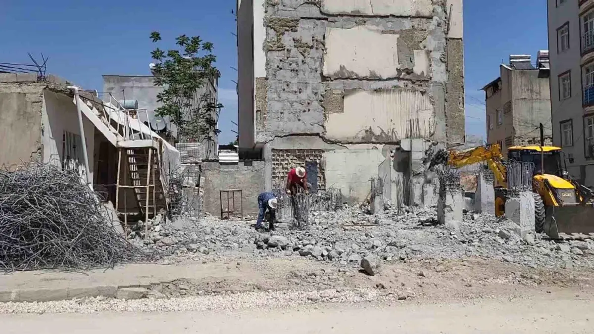 Adıyaman'da Deprem Sonrası İnşaat Denetimleri Sıkılaştırıldı