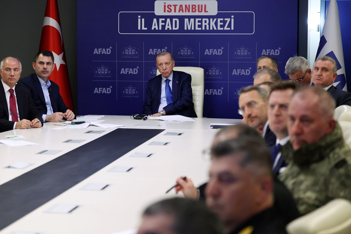 Cumhurbaşkanı Erdoğan'dan 6.2 büyüklüğündeki depremle ilgili açıklama