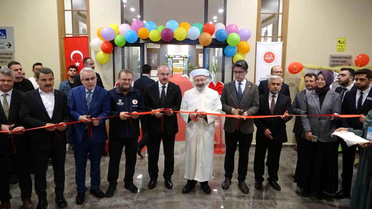 Diyanet İşleri Başkanı Erbaş: 'Herkes için burası bir irfan merkezi olacak'
