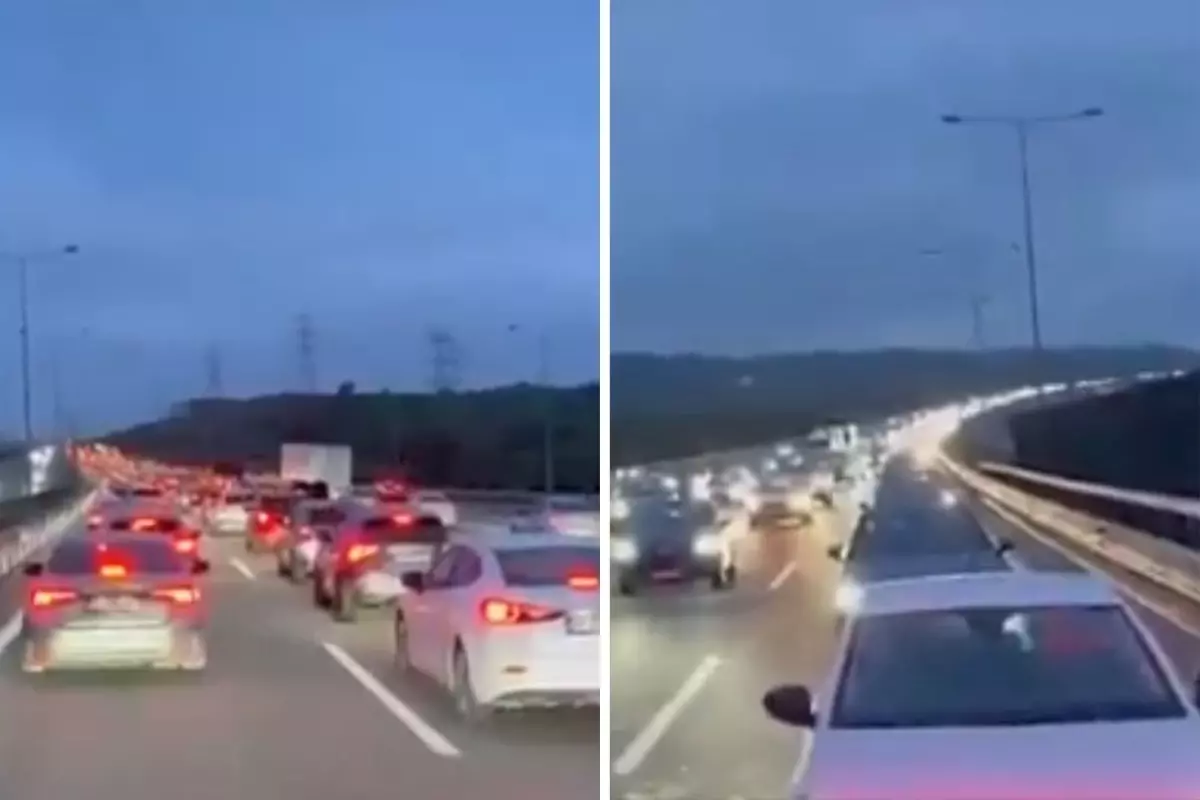 İstanbul'daki depremin ardından kentten ayrılmaya çalışan araçlar trafiği kilitledi