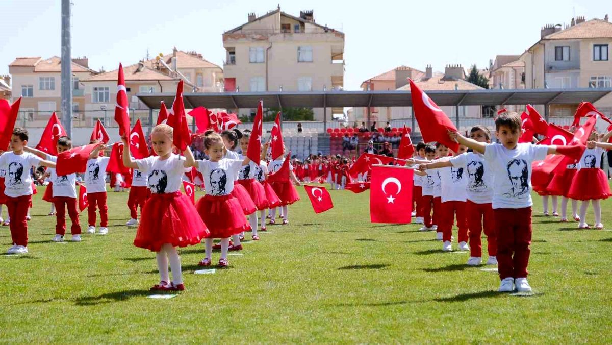 Karaman'da 23 Nisan Kutlamaları Büyük İlgi Gördü