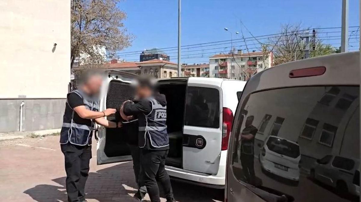 Kayseri'de 35 Yıl Ceza Alan 2 Hırsız Yakalandı