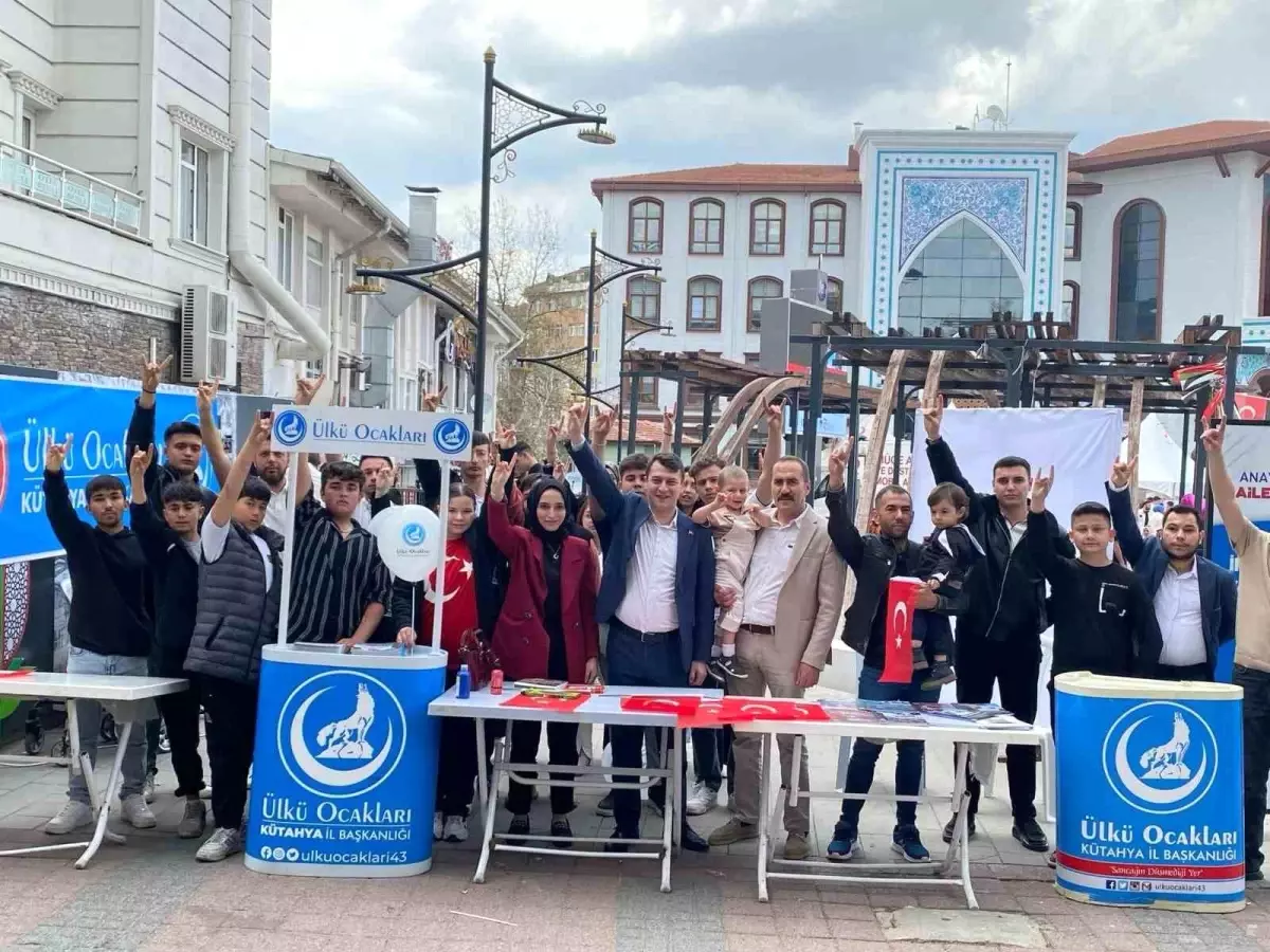 Kütahya Ülkü Ocakları'ndan 23 Nisan'a özel etkinlik