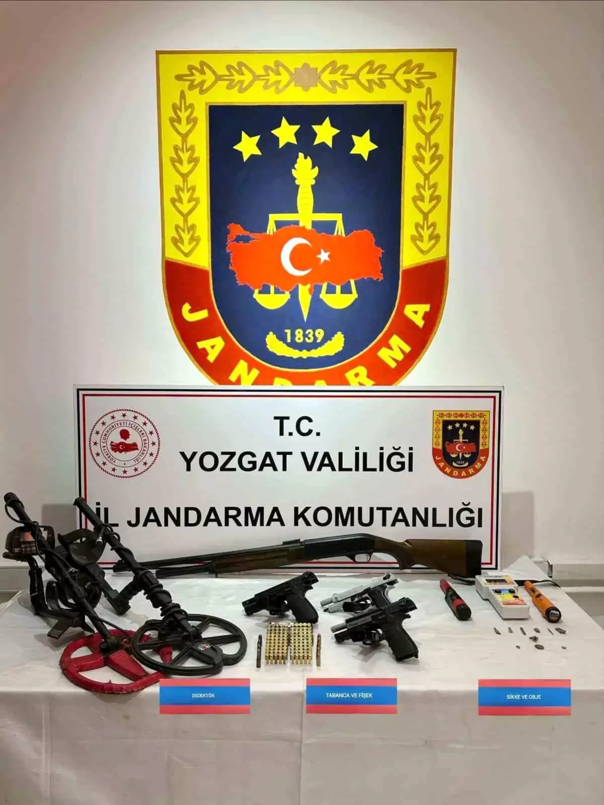 Yozgat'ta Tarihi Eser ve Silah Operasyonu