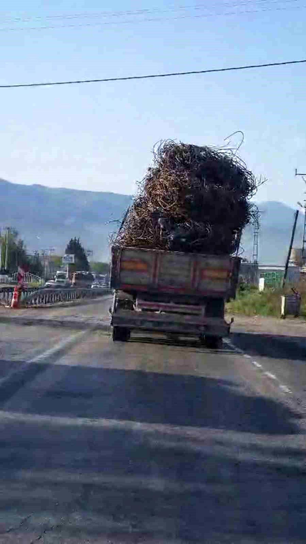 Hatay'da Yük Güvenliğini İhlal Eden Tır Sürücüsüne Ceza