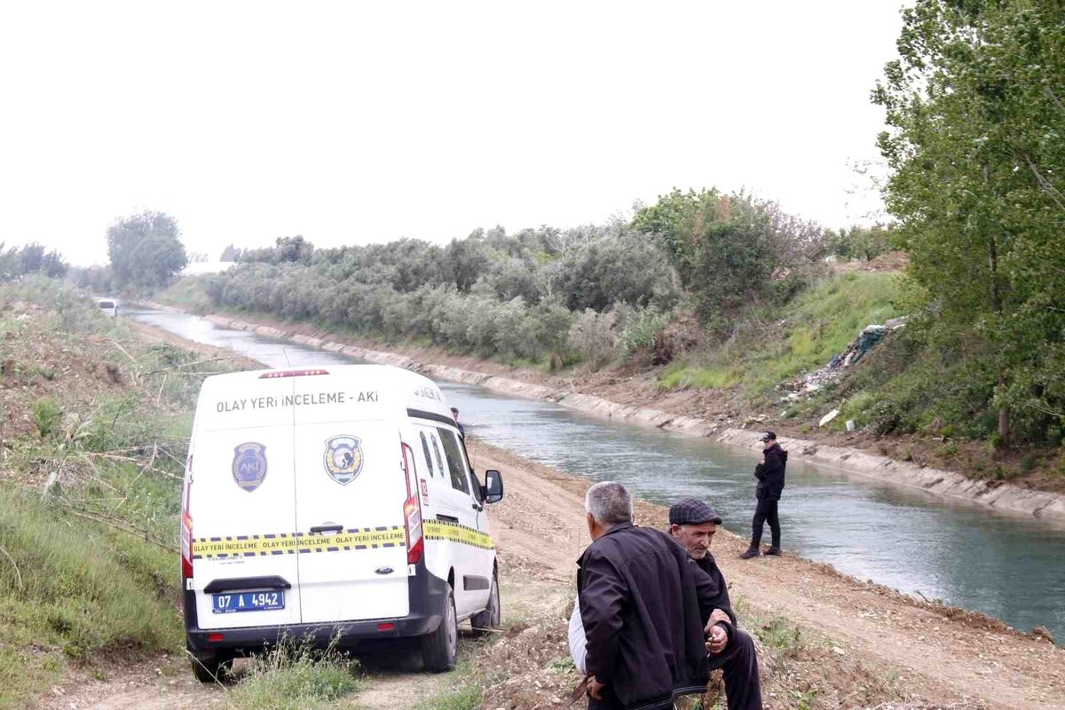 Antalya'da Kayıp 13 Yaşındaki Çocuğun Bisikleti Su Kanalında Bulundu