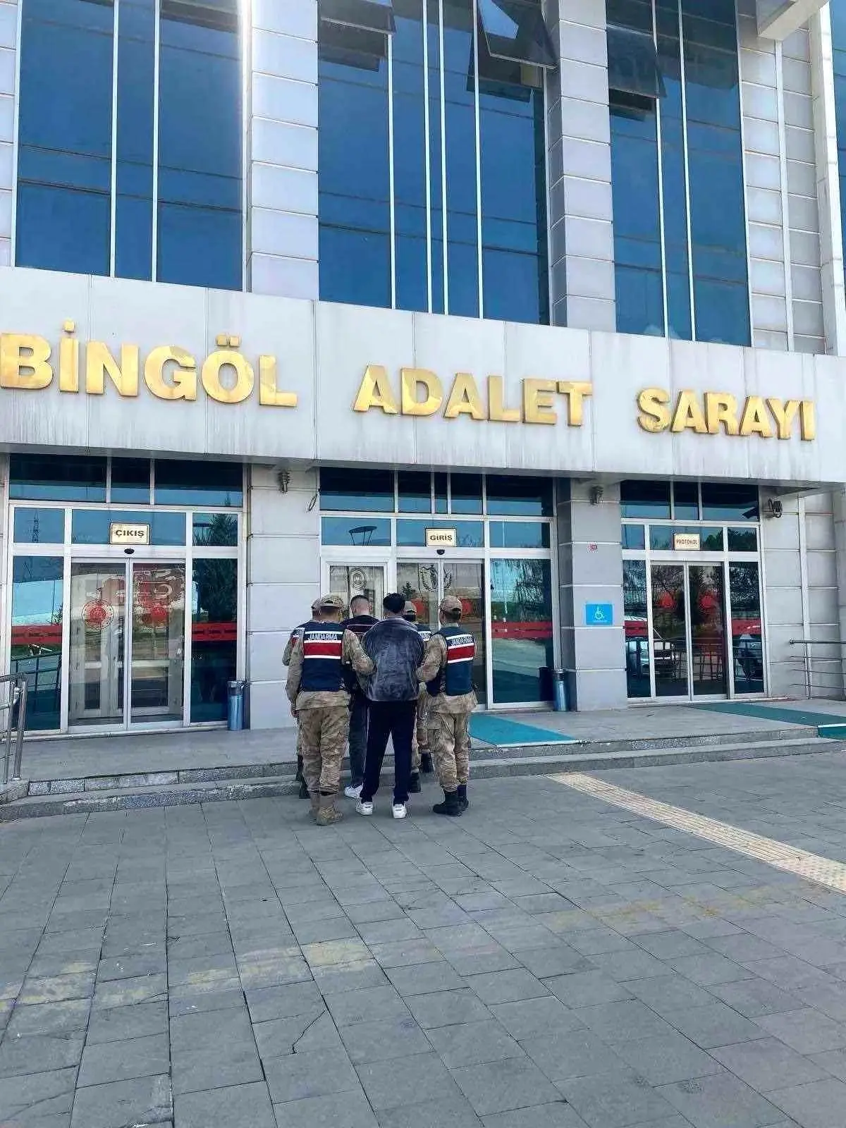 Bingöl'de Hakkında Kesinleşmiş Hapis Cezası Olan İki Şahıs Yakalandı