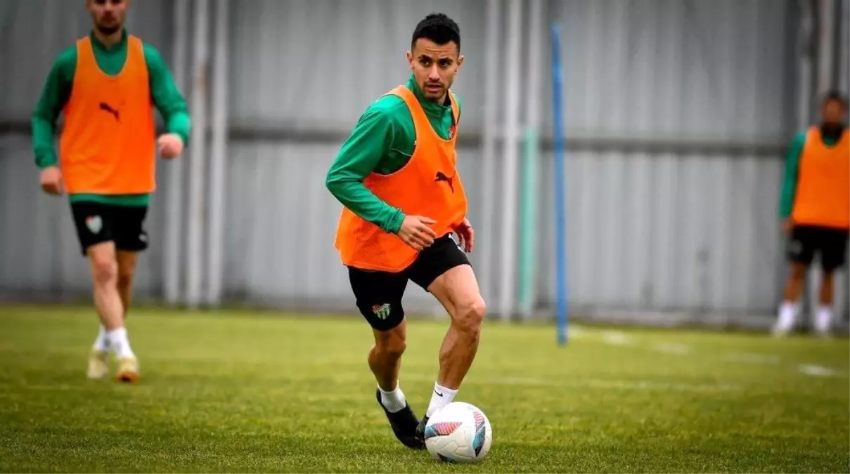 Bursaspor, Karşıyaka Maçı Hazırlıklarını Tamamlıyor