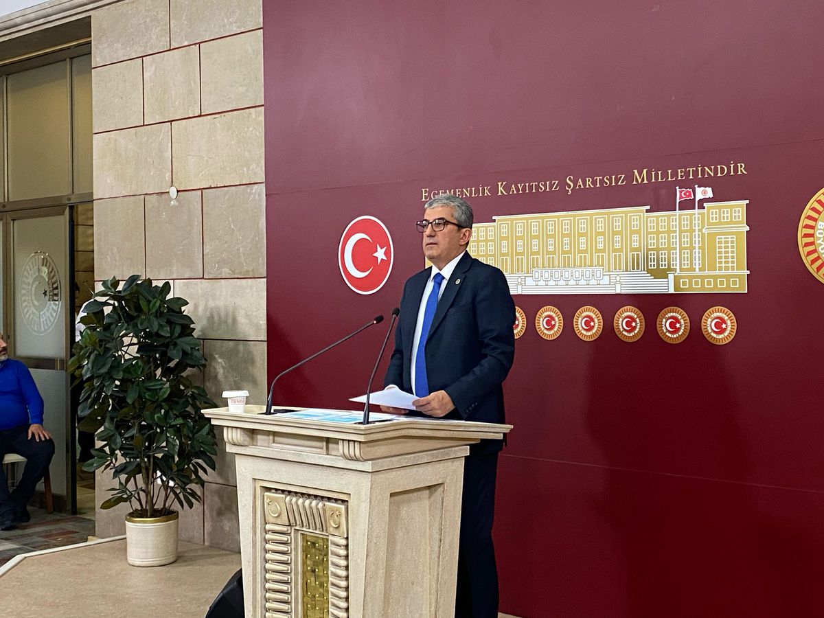 CHP'den İktidara Deprem Çağrısı