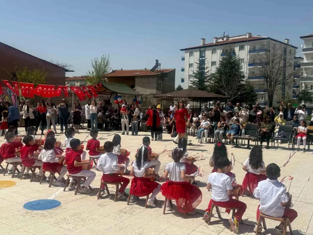 Niğde'de 23 Nisan Şenliği Renkli Etkinliklerle Kutlandı
