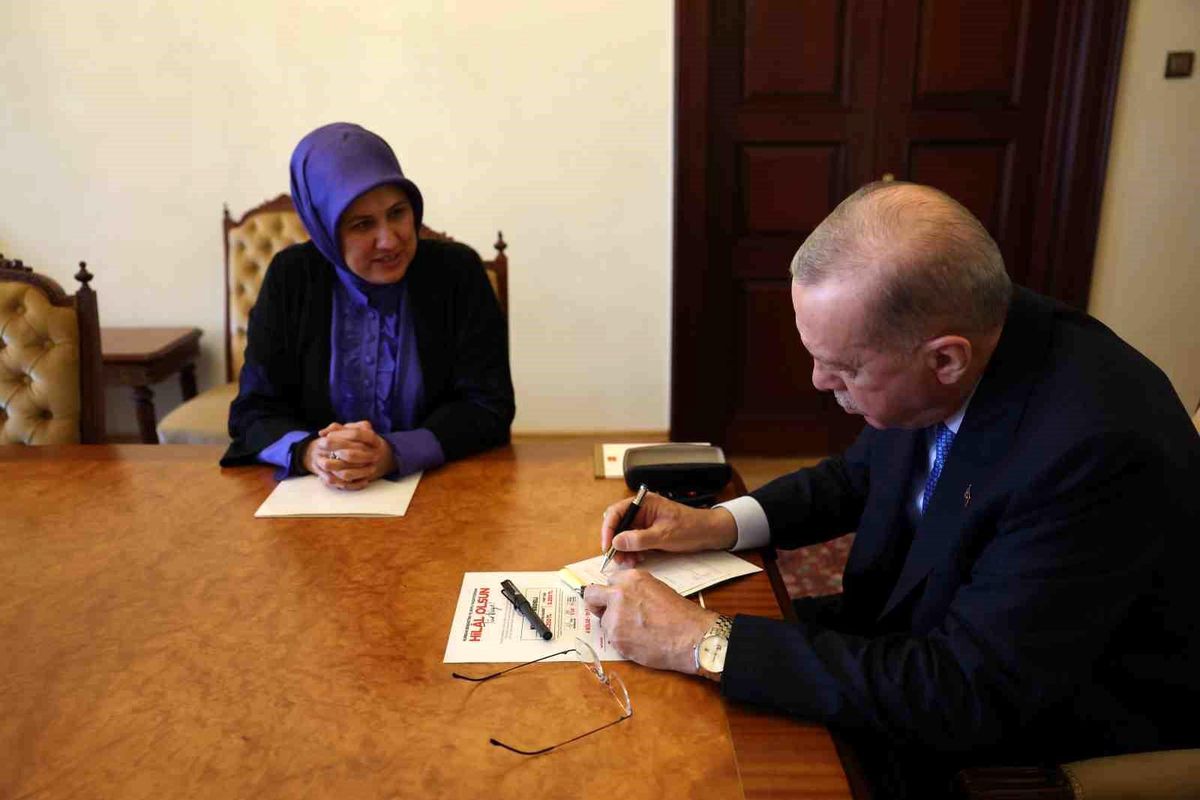 Cumhurbaşkanı Erdoğan kurban vekaletini Türk Kızılay'a verdi