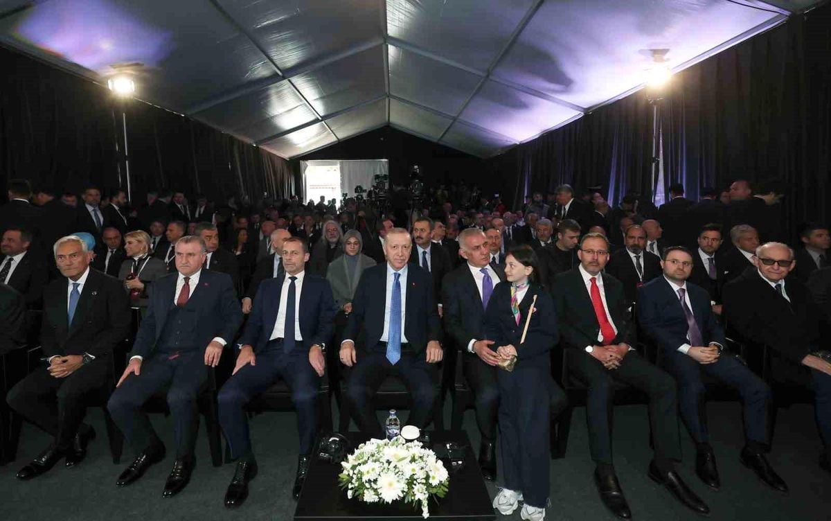 Cumhurbaşkanı Erdoğan: 'Türkiye olarak olimpiyatlar dahil her türlü uluslararası spor etkinliğinin altından kalkacak kapasiteye ziyadesiyle sahibiz'