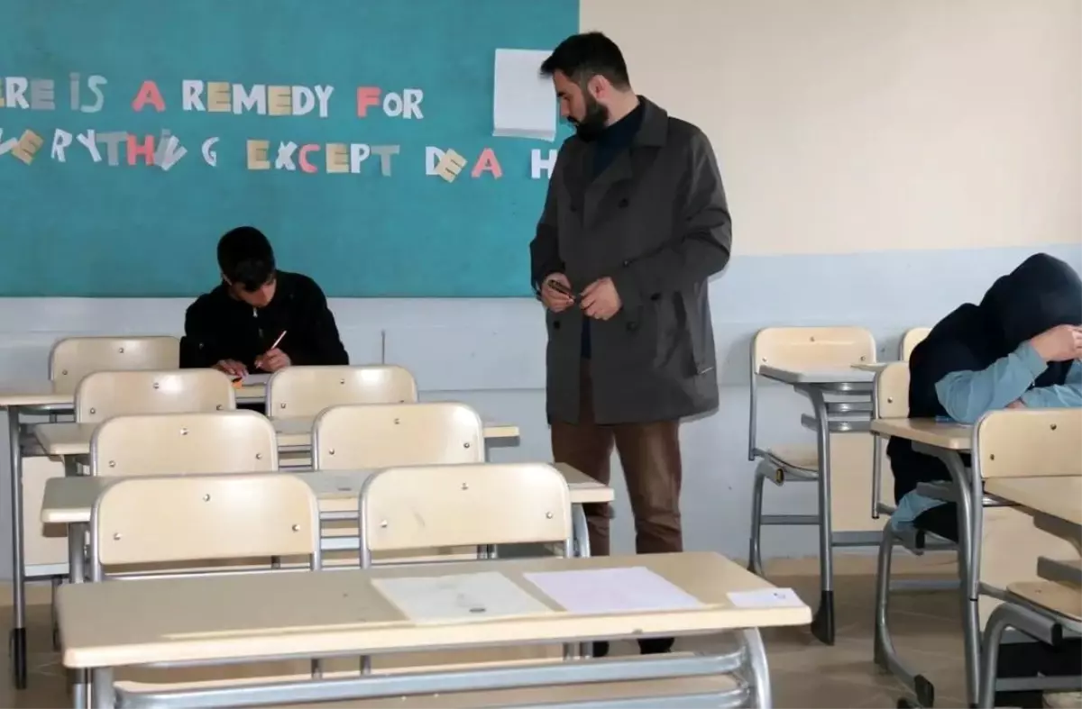 Diyadin'de Umre Ödüllü Bilgi Yarışması Düzenlendi