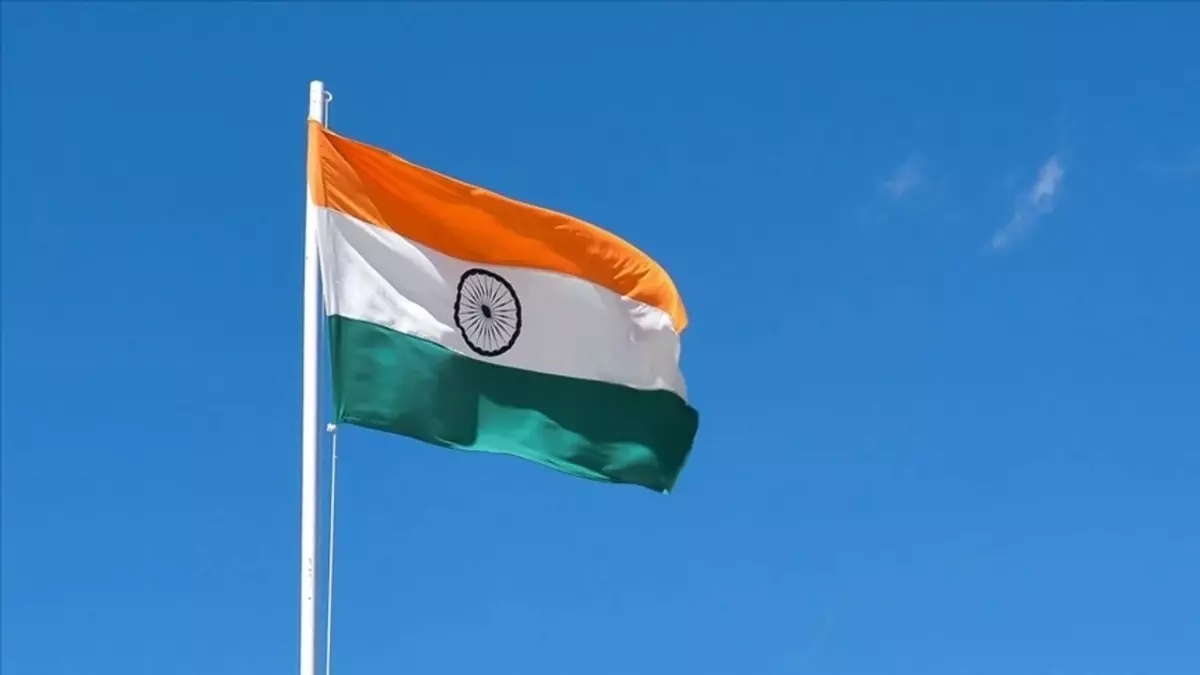 Hindistan, Pakistan Vatandaşlarına Vize Hizmetlerini Askıya Aldı