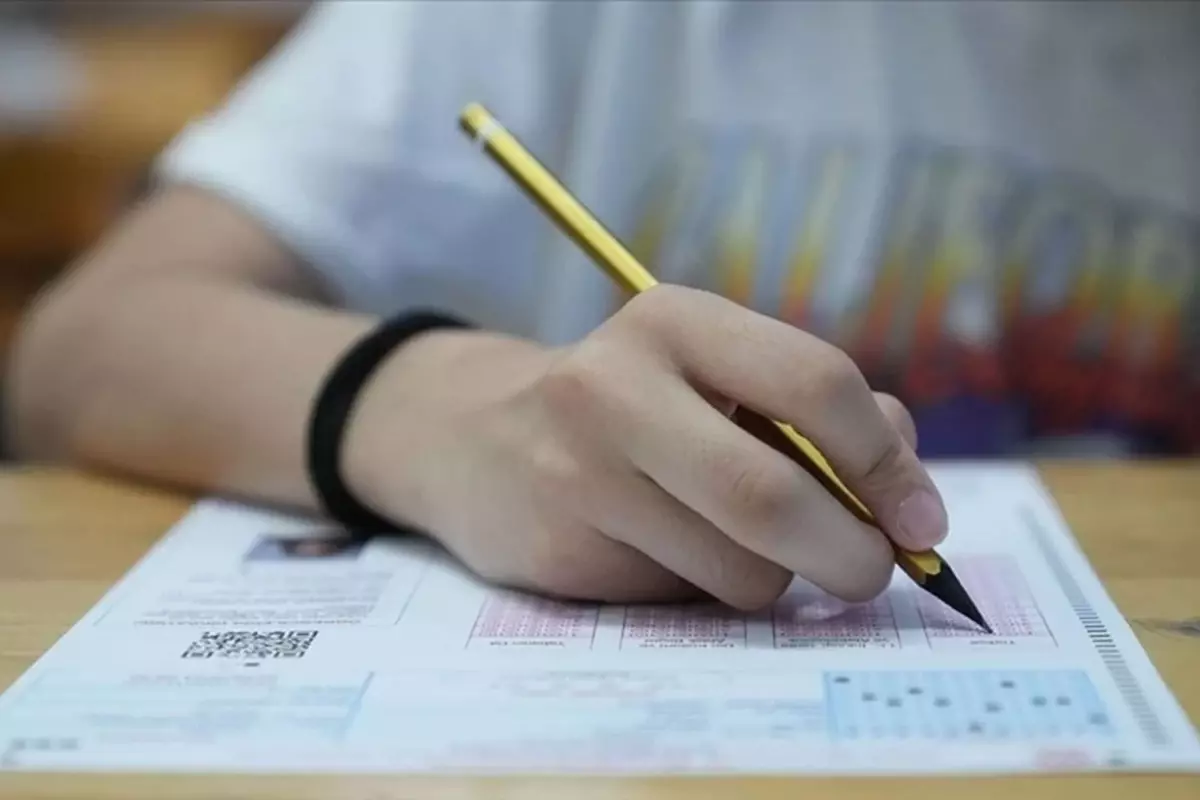 İOKBS ertelendi mi? 2025 bursluluk sınavına ilişkin MEB'den açıklama