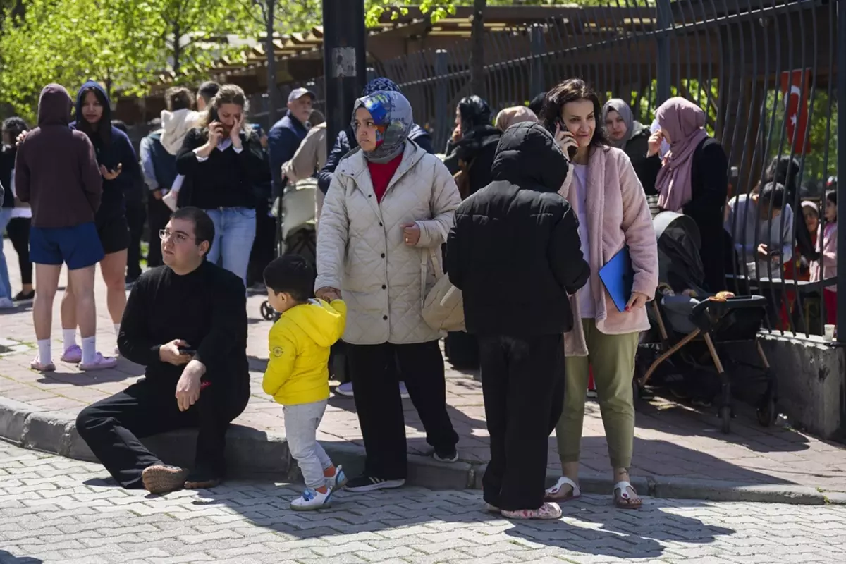 İstanbul'da 6,2'lik depremin ardından 266 artçı sarsıntı kaydedildi