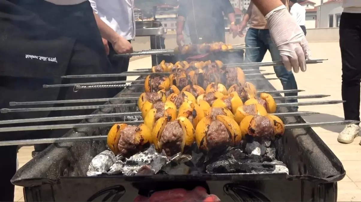 Alanya Üniversitesi'nde Yeni Dünya Kebabı Tanıtıldı