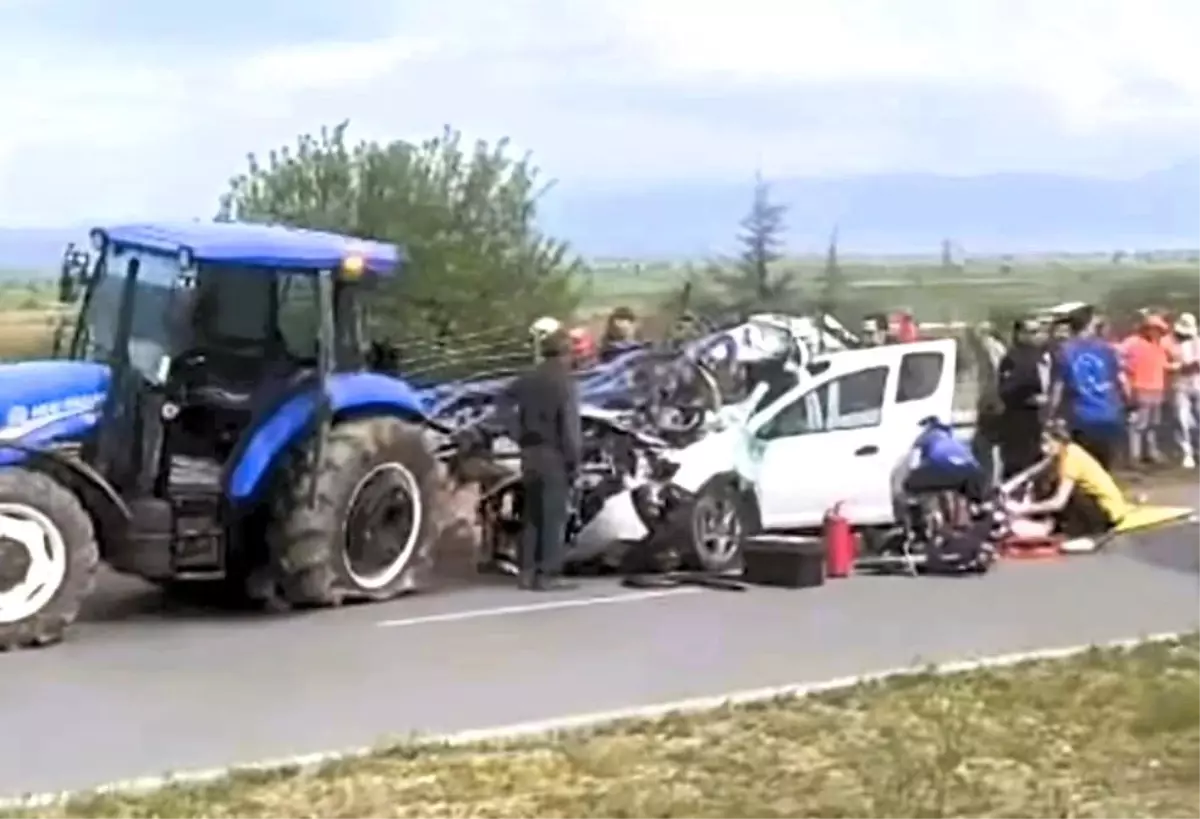 Denizli'de Trafik Kazasında Kadın Hayatını Kaybetti