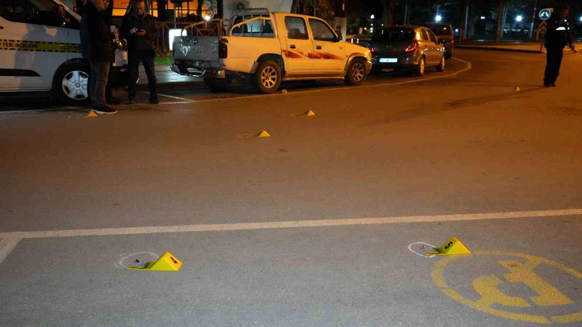 Burdur'da Gece Havaya Ateş Açan Şahıslar Kaçtı