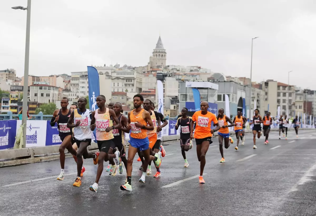 20. İstanbul Yarı Maratonu, rekor katılımla pazar günü koşulacak