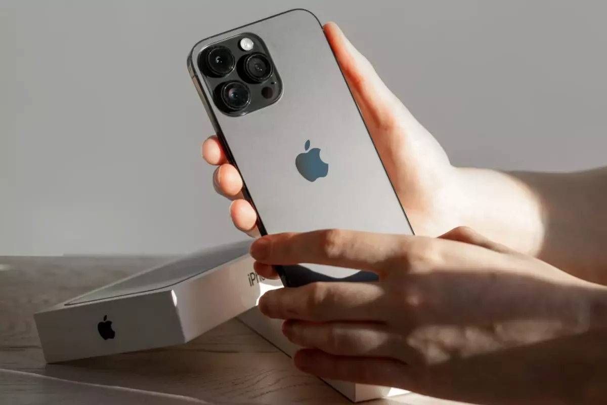 Apple'dan Çin'e ağır darbe! iPhone üretimi Hindistan'a taşınıyor