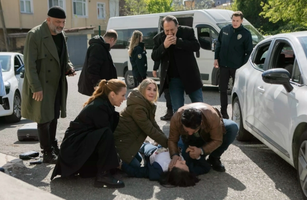 Arka Sokaklar CANLI izle! 25 Nisan Cuma KANAL D Arka Sokaklar yeni bölüm 710. BÖLÜM full HD canlı yayın izle!