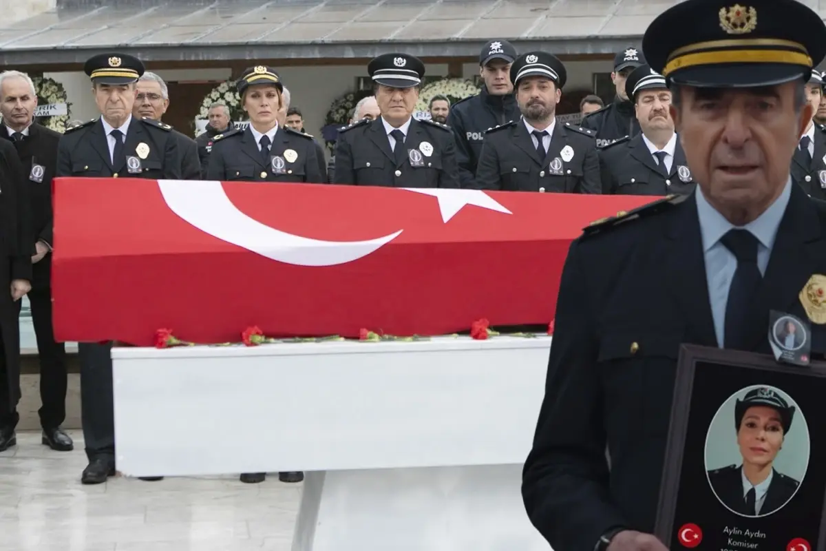 Arka Sokaklar'da şoke eden veda! 19 sezonluk hikaye gözyaşlarıyla sona erdi