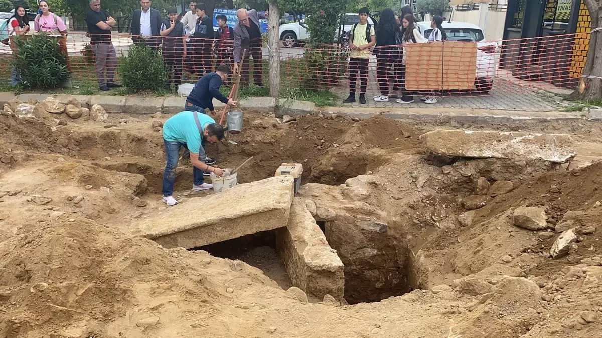 Aydın'da Yol Çalışmasında Roma Dönemine Ait İnsan Kemikleri Bulundu