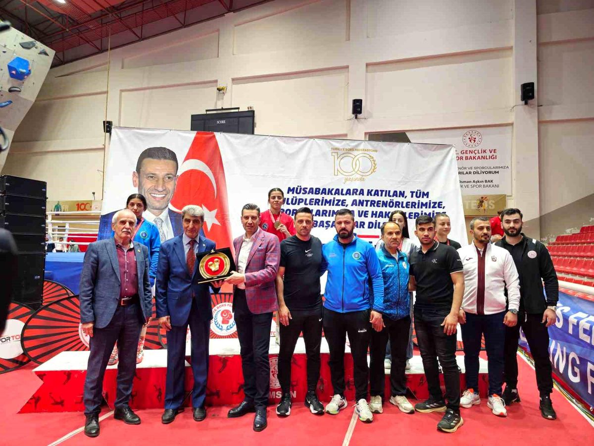 Simge Bekler, U22 Türkiye Boks Şampiyonası'nda Dördüncü Kez Şampiyon Oldu