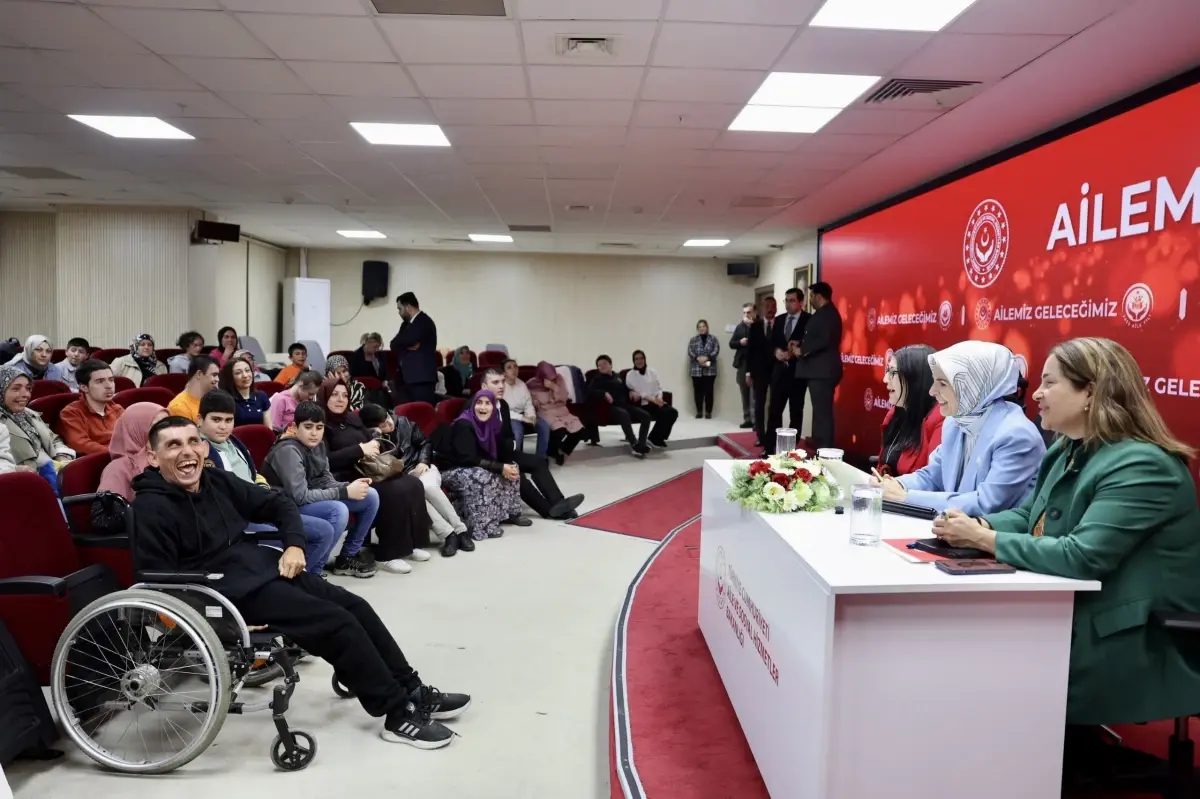 Otizmli Ailelere Bireysel Danışmanlık Hizmeti 16 İlde Başlıyor